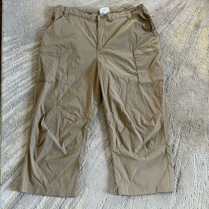 LL Bean khaki tan cargo Tropicwear pants cropped outdoor hiking pants nylon XL